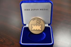 IEEESeniorMember