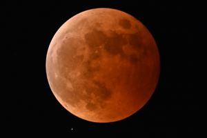 2022Moon11